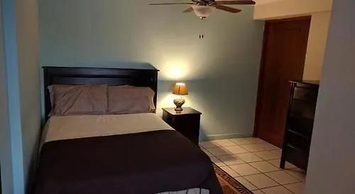 Konukevi Rockhampton Suites