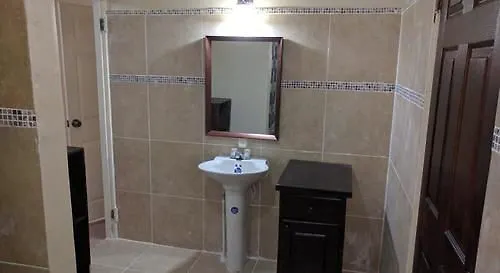 Rockhampton Suites Konukevi Kingston