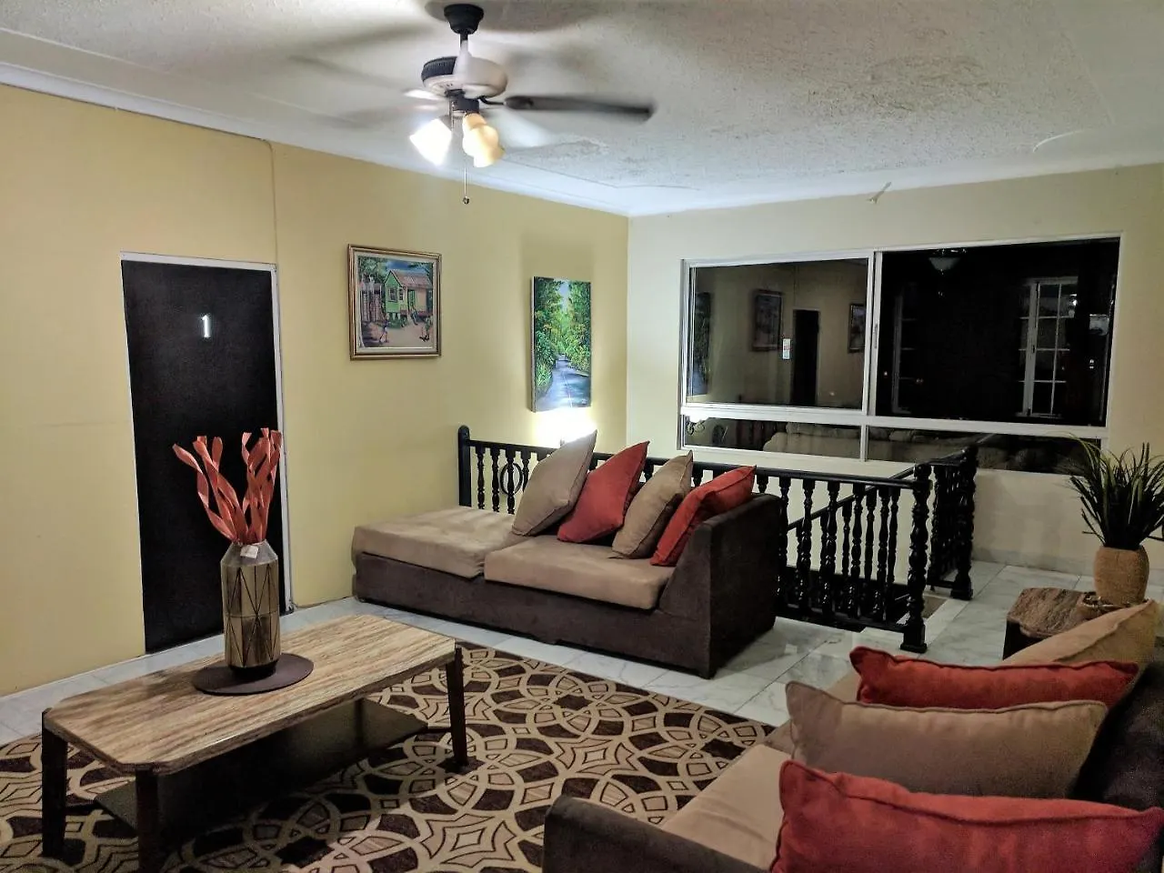 Rockhampton Suites 3*, Kingston Jamaika