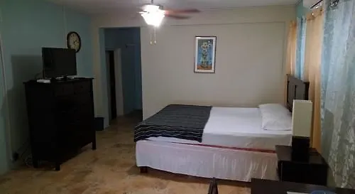 Rockhampton Suites Kingston Jamajka